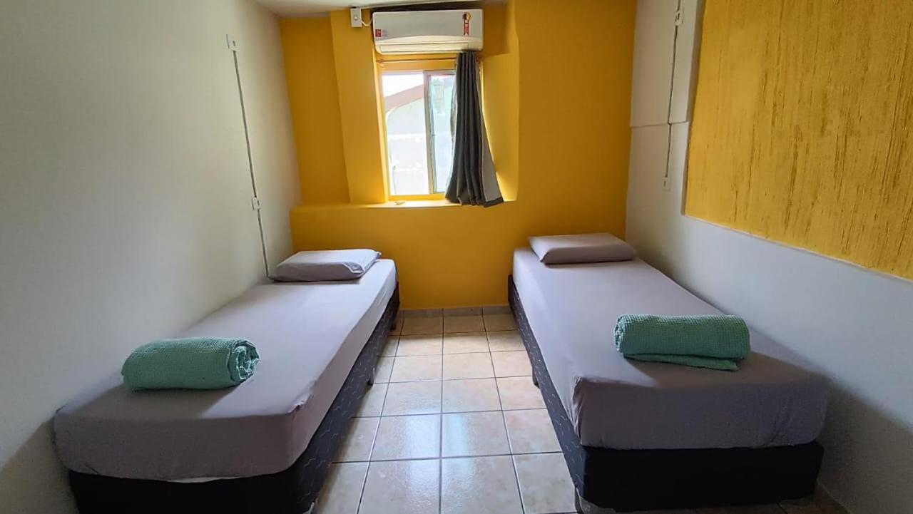 Ilha Hostel Fernando de Noronha Exteriör bild